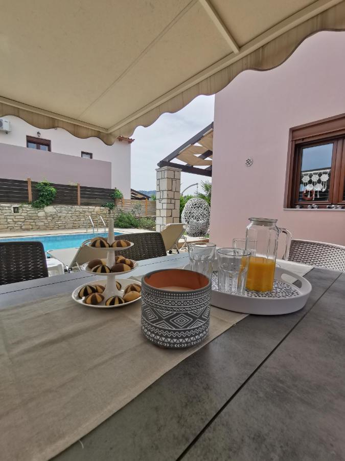 Roumelí Villa Steki מראה חיצוני תמונה